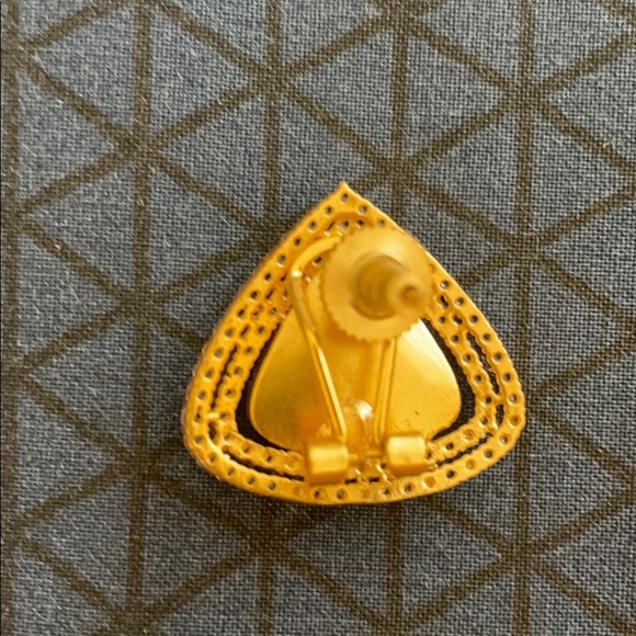 Silver foil kundan earrings - Picture 2 of 3